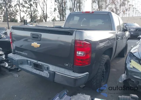 2010 Chevrolet Silverado 1500 Ls z USA, uszkodzony, nr VIN 3GCRCREAXAG294010